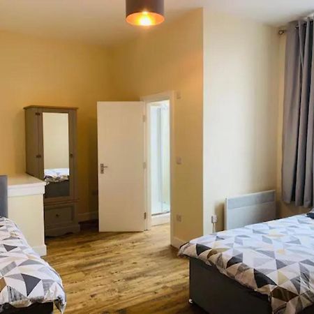 8 Fish Street, Budget City Centre Accomodation Лідс Екстер'єр фото