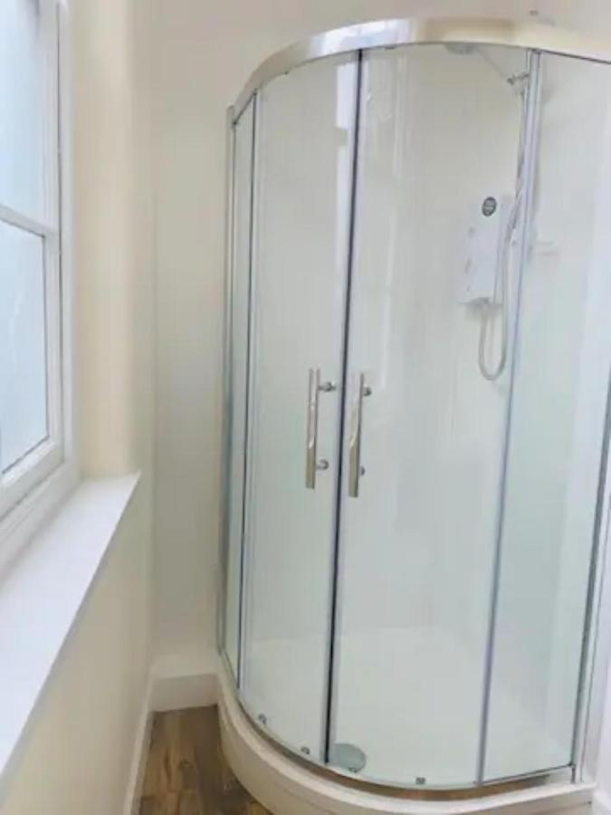 8 Fish Street, Budget City Centre Accomodation Лідс Екстер'єр фото